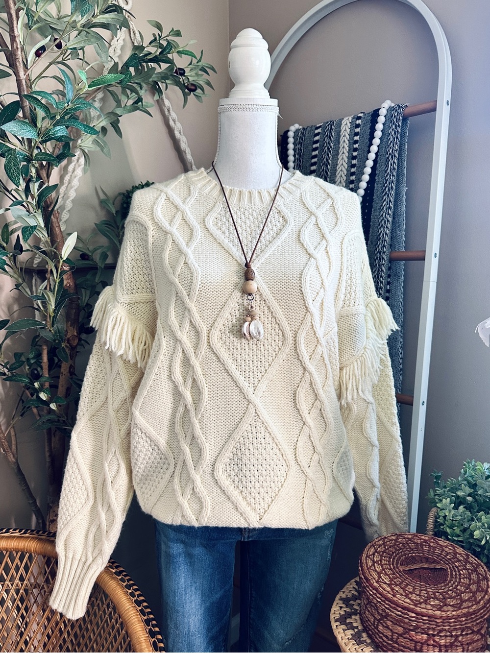 American Eagle Chunky Cable Knit Fringe Sleeve Sweater Small